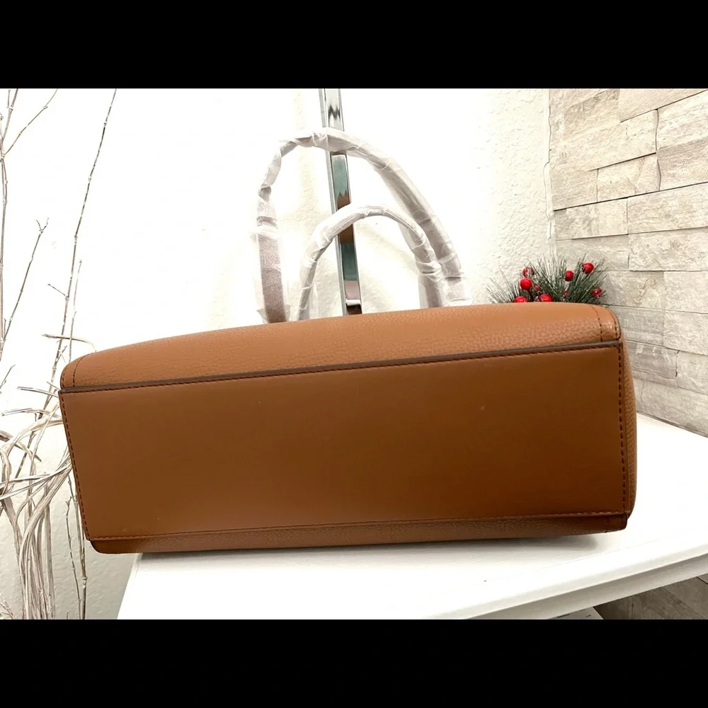 Michael Kors Maisie Large Pebbled Leather 3-in-1 Tote Bag - Picture 6 of 9